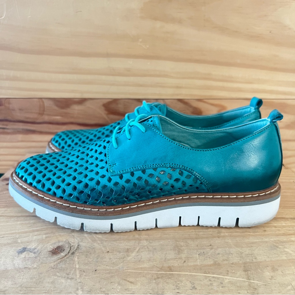 Jafa Teal Perforated Leather Oxfords Size 38